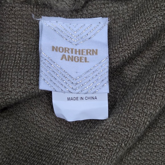 Northern Angel Large / XL Hooded Faux Fur Poncho‎ Cape Coat Sweater Fringe Beige - Picture 3 of 6